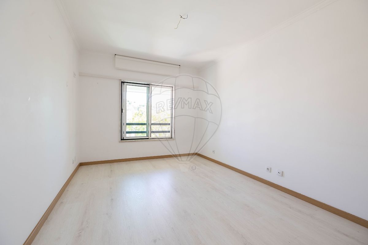 Apartamento T3 à venda em Carnaxide e Queijas, Oeiras — foto 23