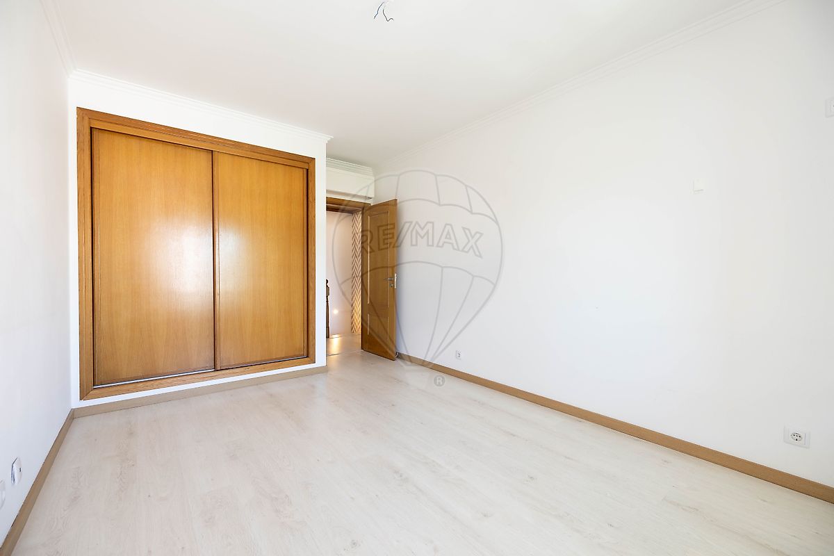Apartamento T3 à venda em Carnaxide e Queijas, Oeiras — foto 24