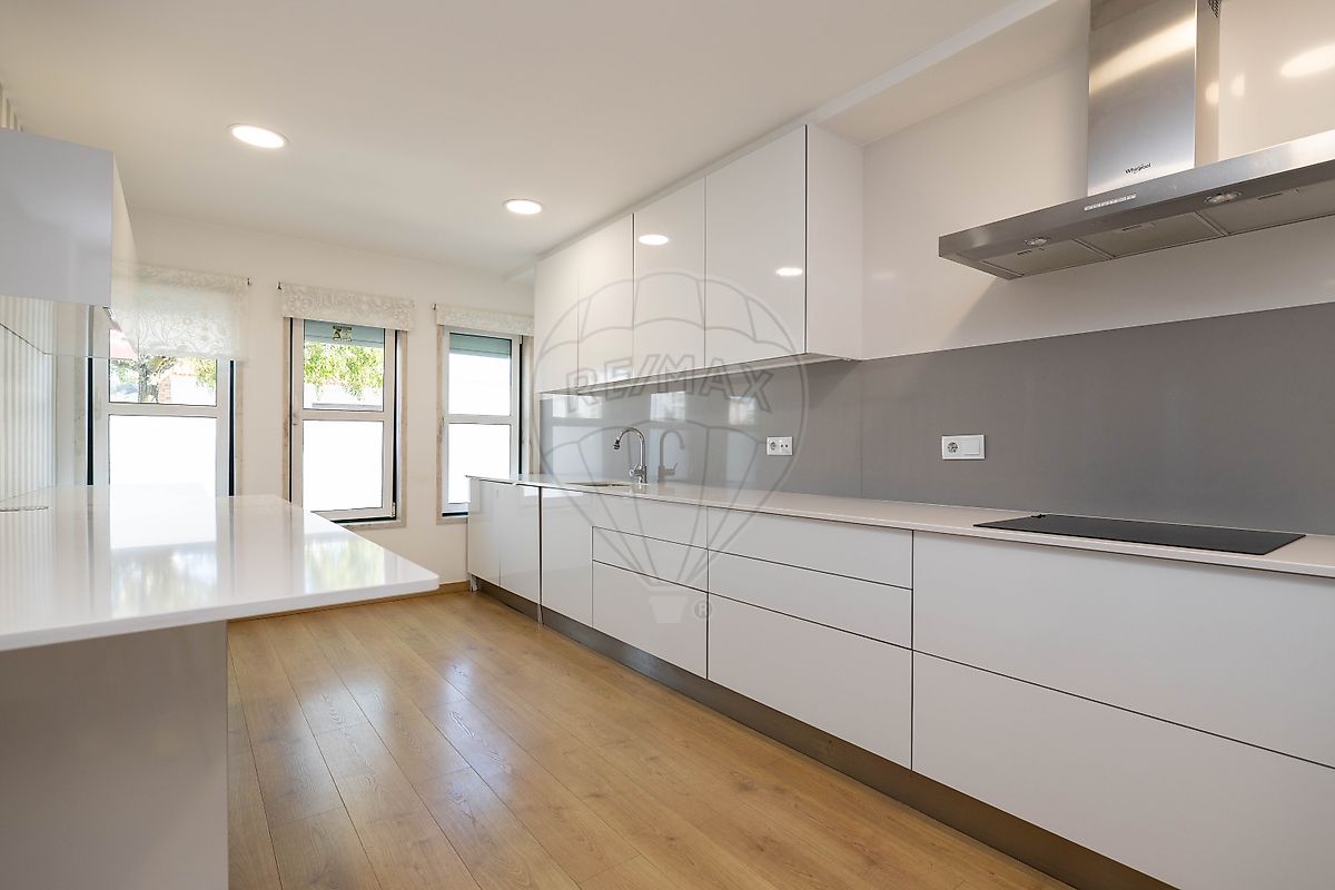 Apartamento T3 à venda em Carnaxide e Queijas, Oeiras — foto 8