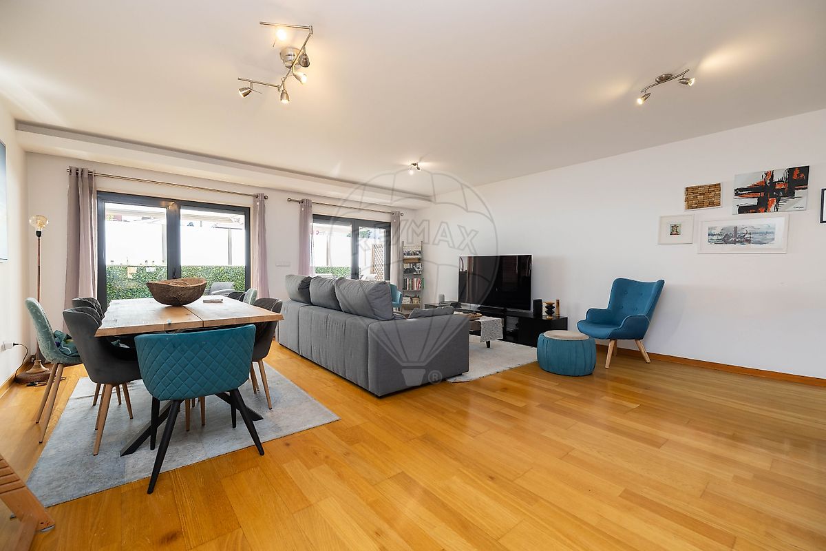 Apartamento T3 à venda em Oeiras