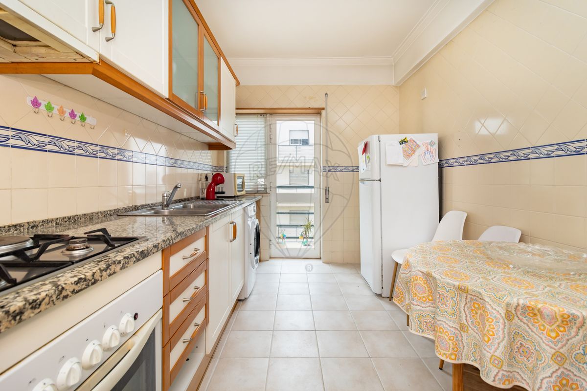 listing 125921117-15 picture-0