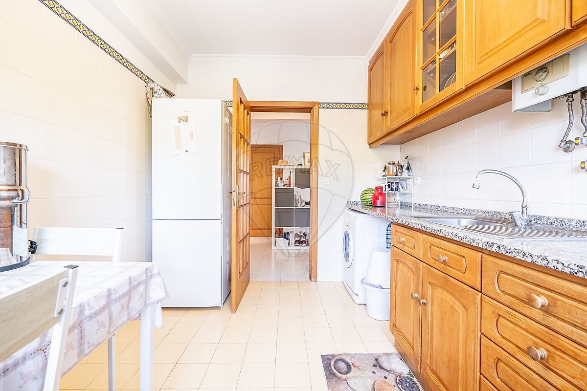 listing 125921140-8 picture-0