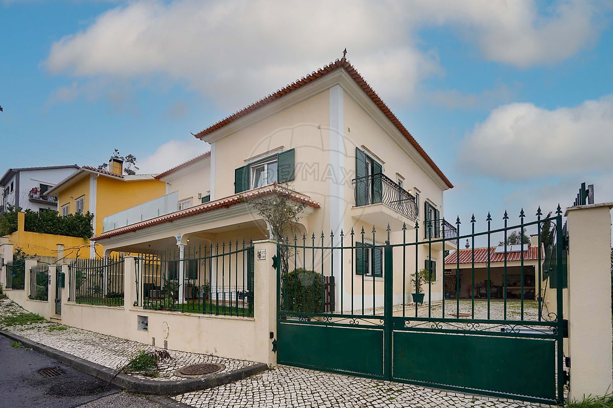 Moradia T4 à venda em Mafra