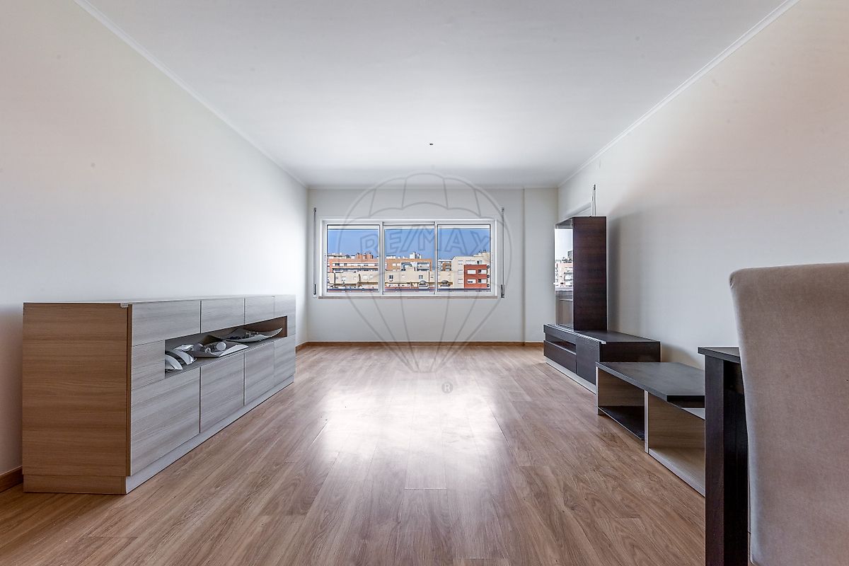 Apartamento T3 para arrendar em Lisboa