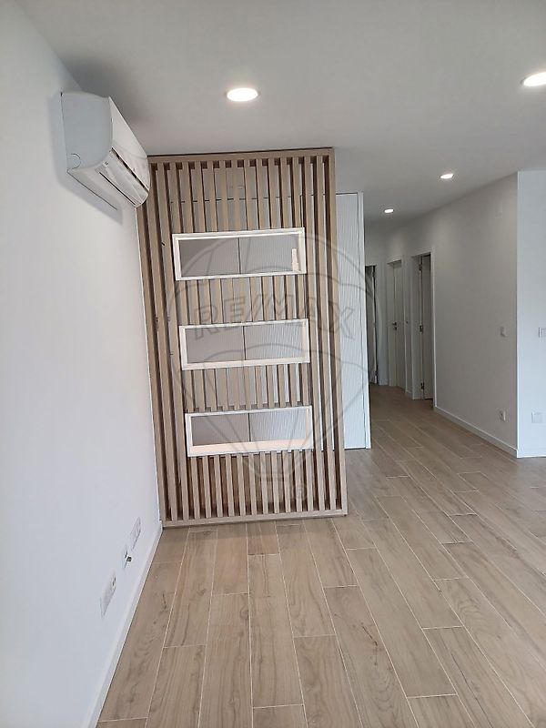 Moradia T4 para venda
