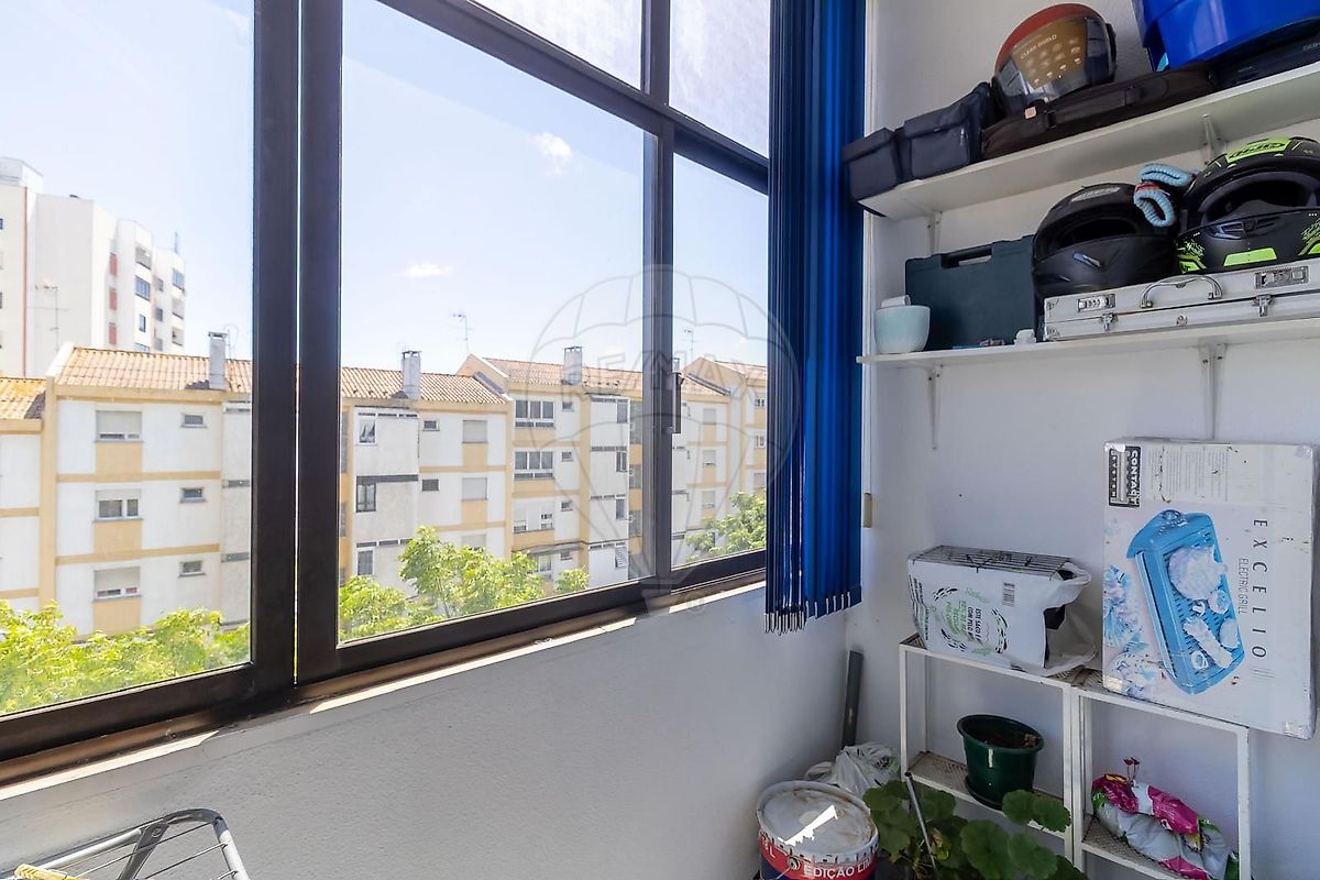 Apartamento T3 à venda em Amora, Seixal — foto 17