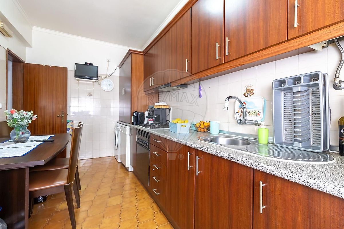 Apartamento T3 à venda em Amora, Seixal — foto 3