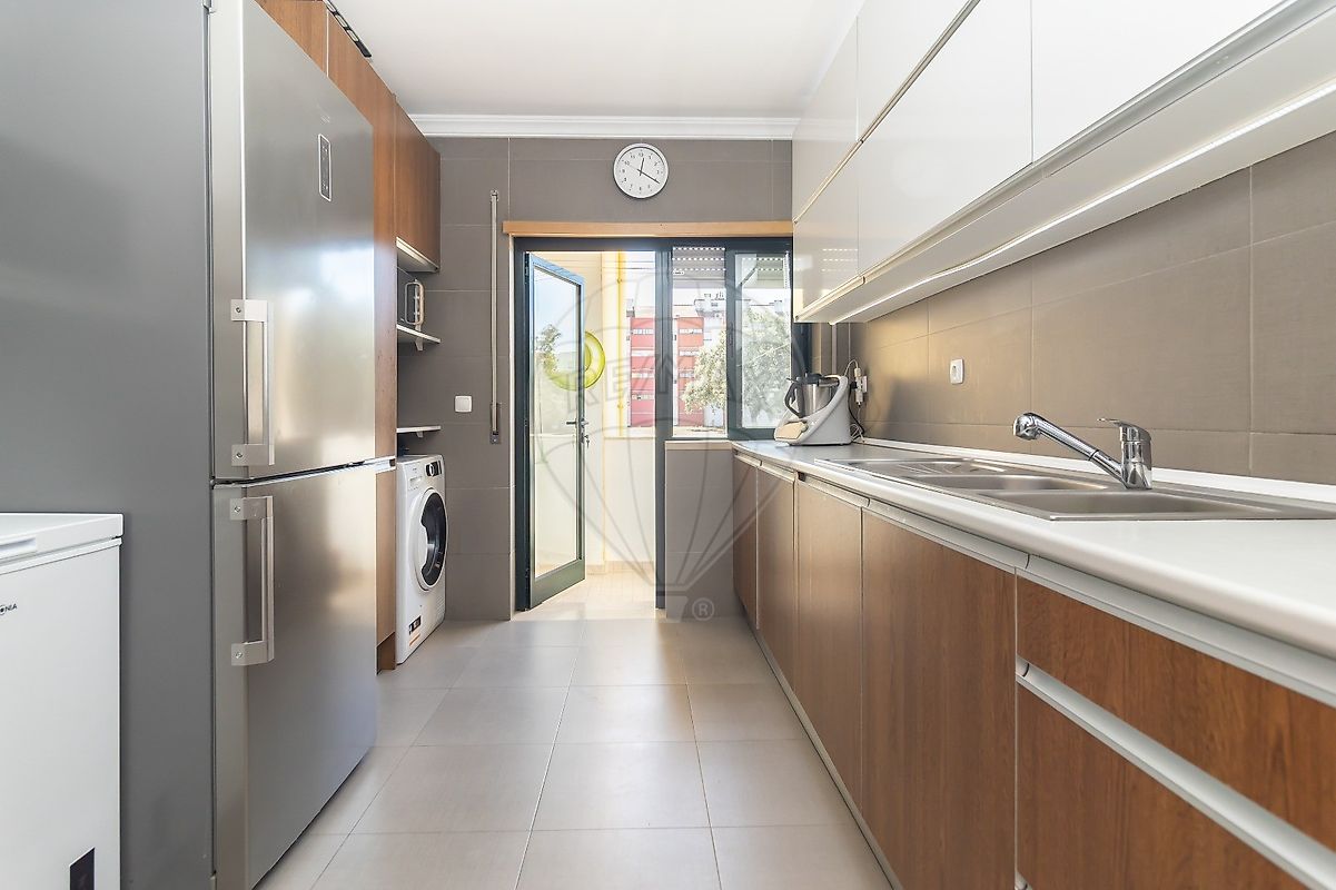 Apartamento T3 à venda em Moita