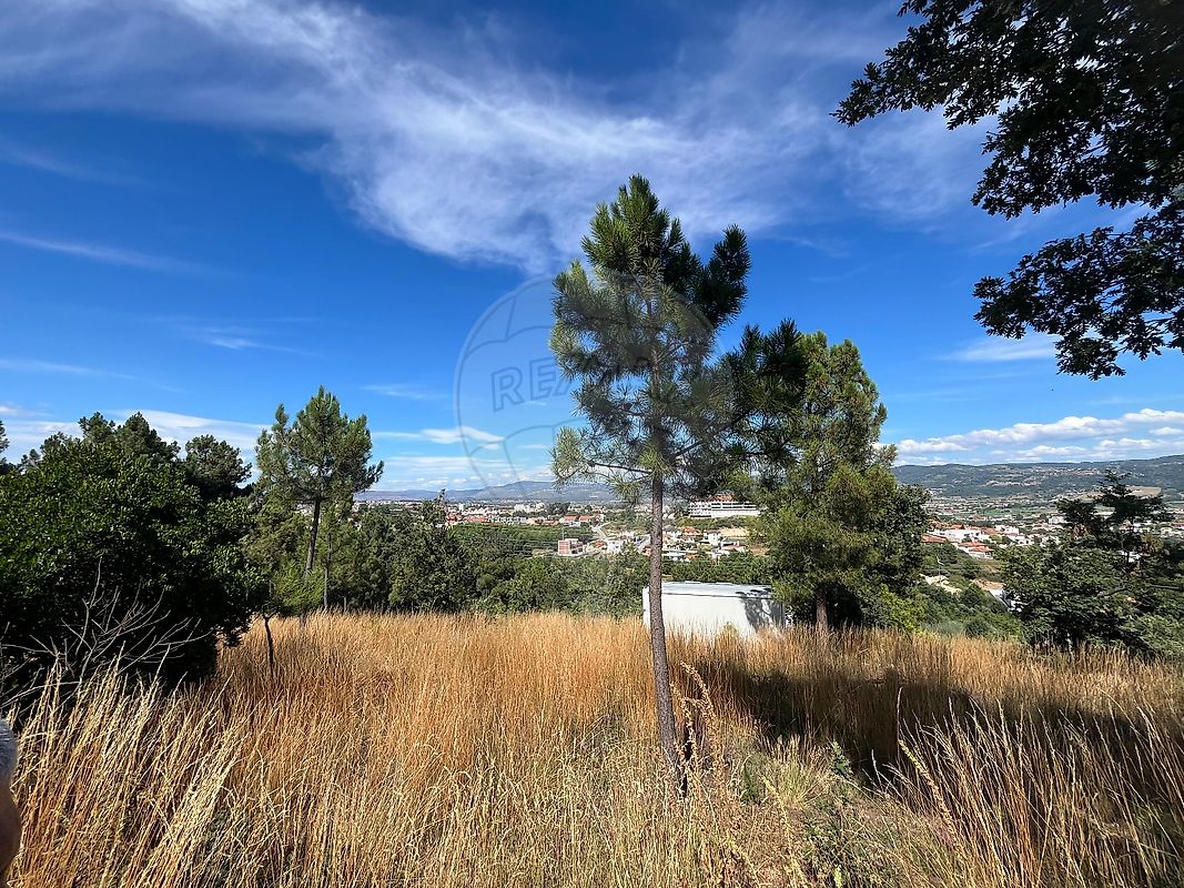 Land for sale in Chaves, Portugal — €184,900