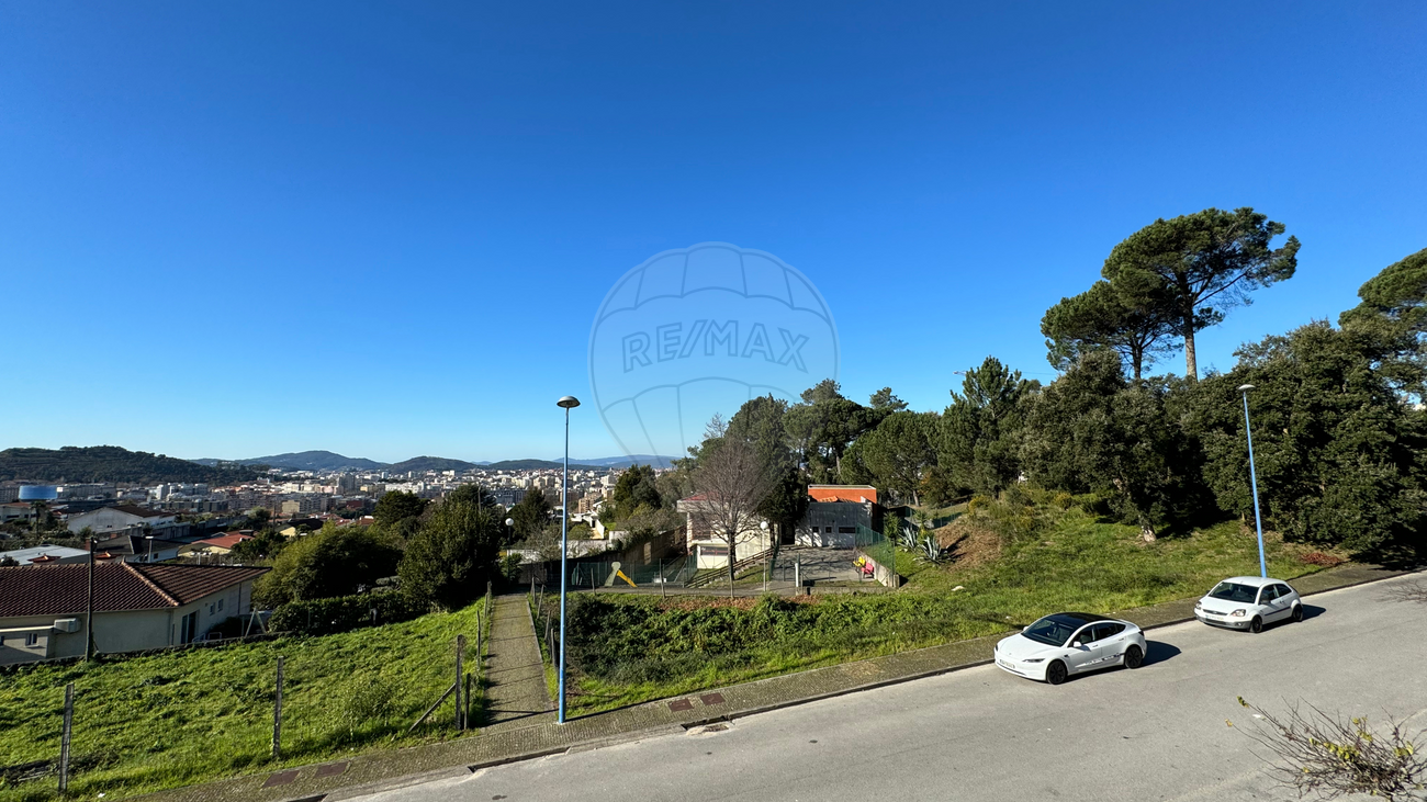 listing 125971010-219 picture-0
