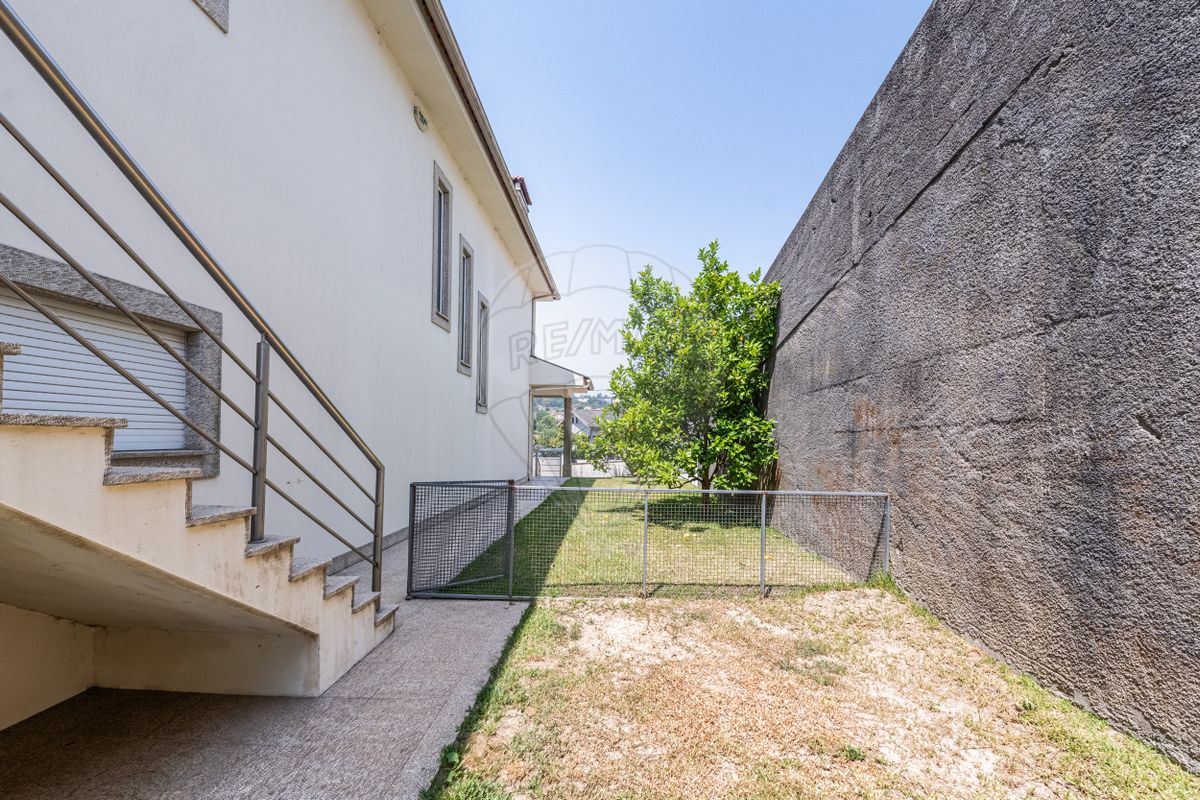 listing 125971394-44 picture-0