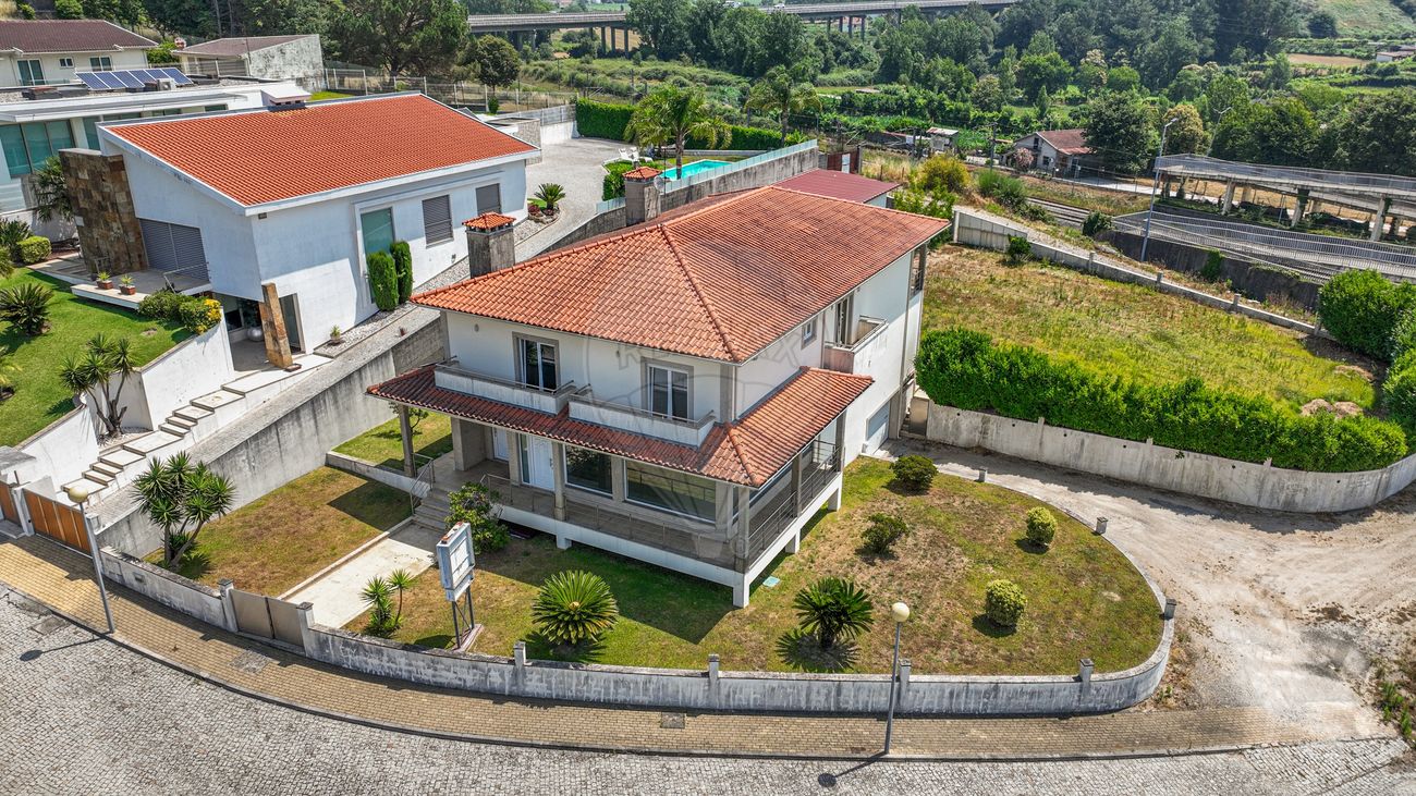 listing 125971394-44 picture-0