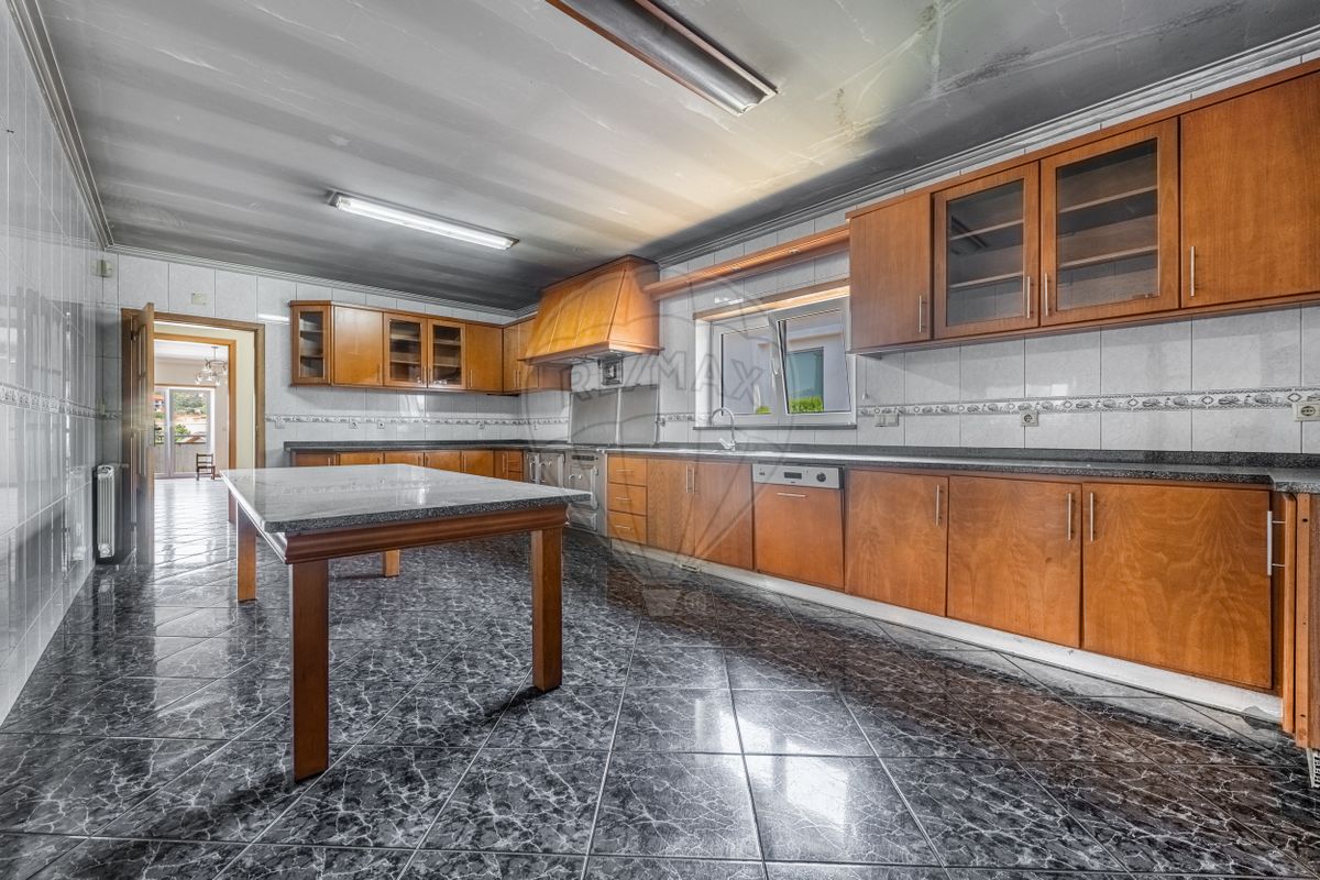 listing 125971394-44 picture-0