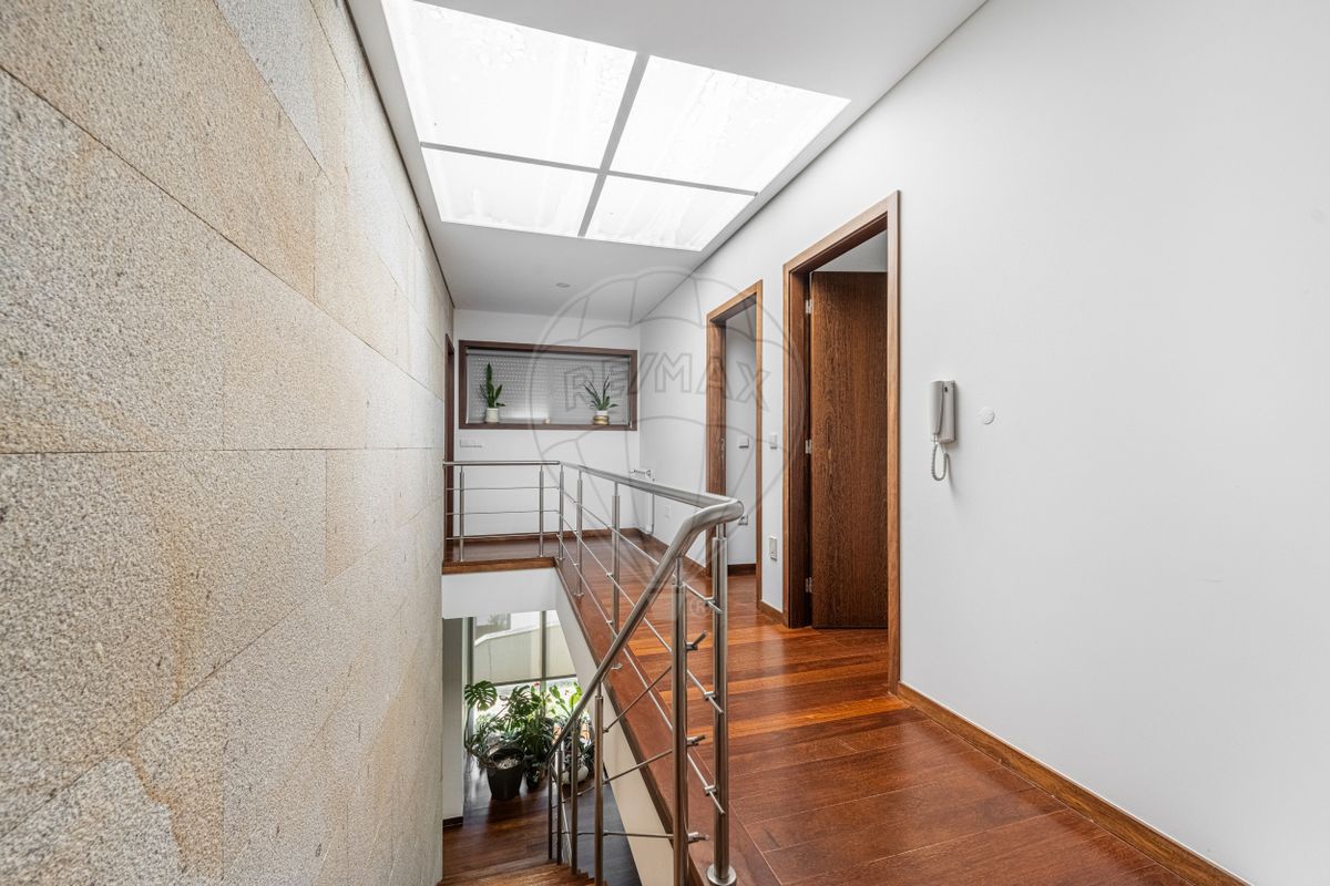listing 125971497-2 picture-0