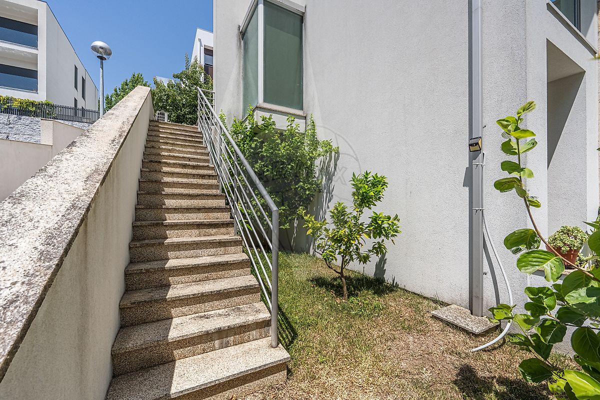 listing 125971497-2 picture-0