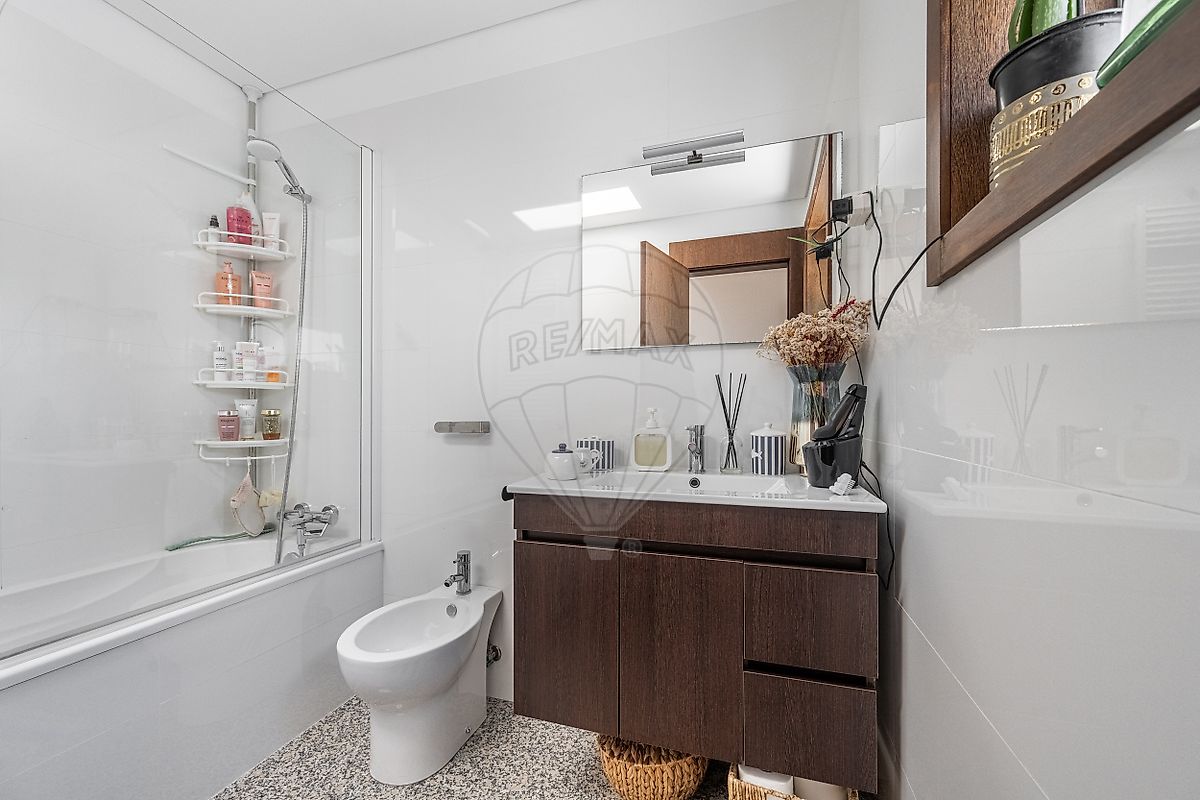 listing 125971497-2 picture-0