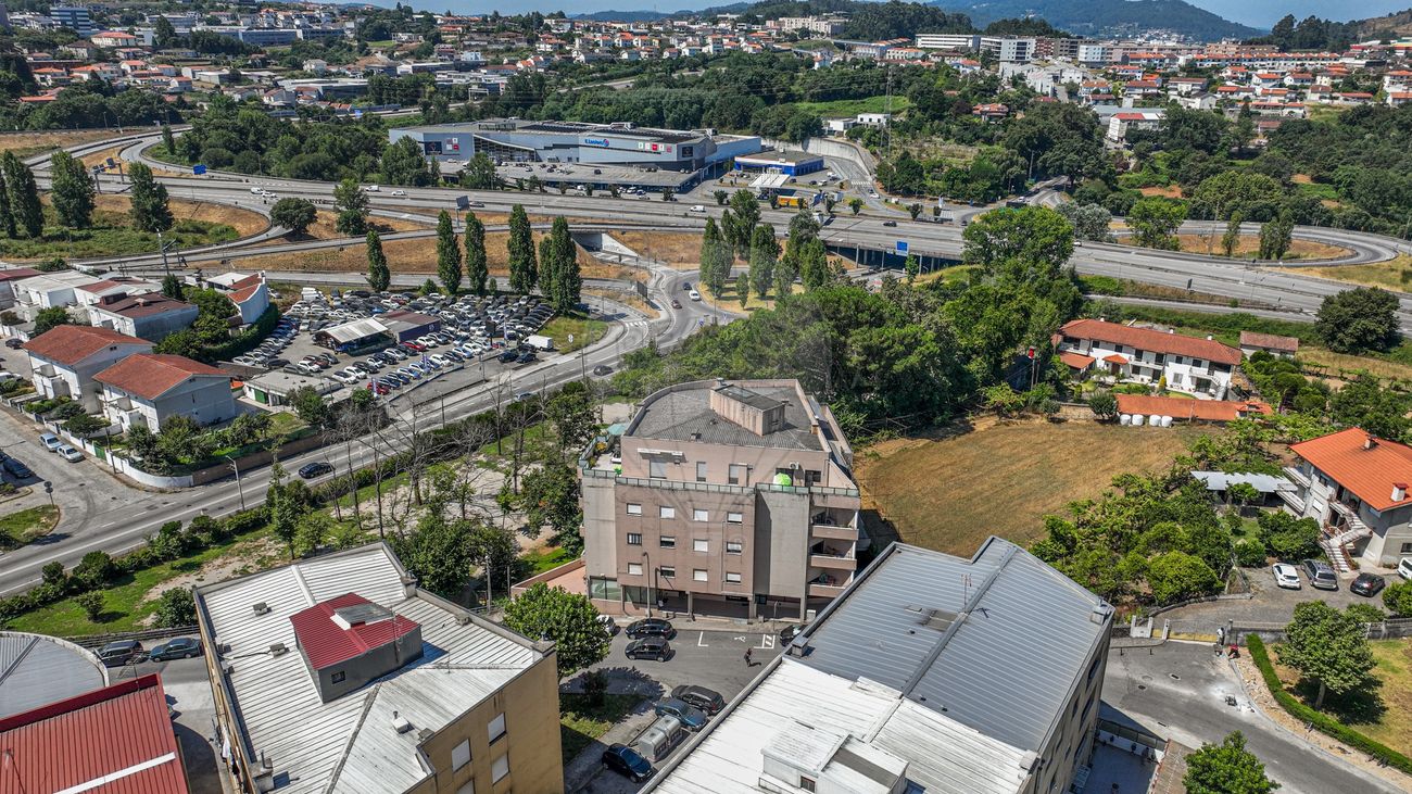 listing 125971060-32 picture-0