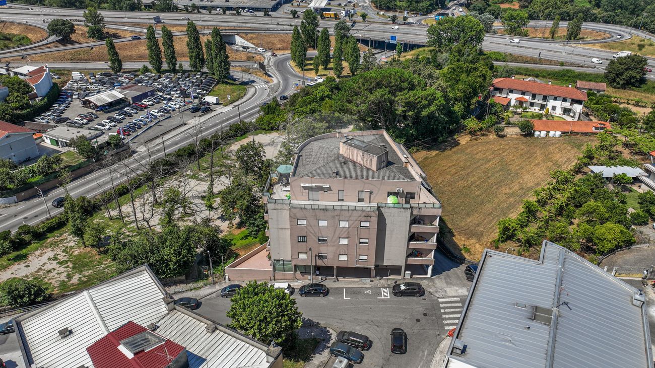 listing 125971060-32 picture-0