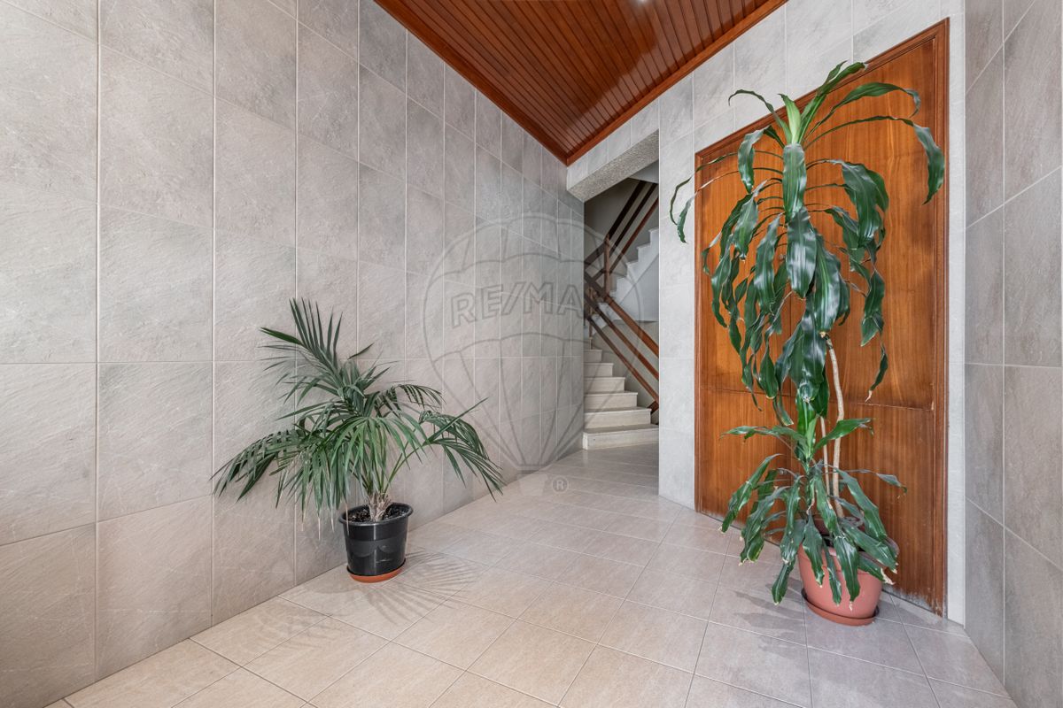 listing 125971060-32 picture-0