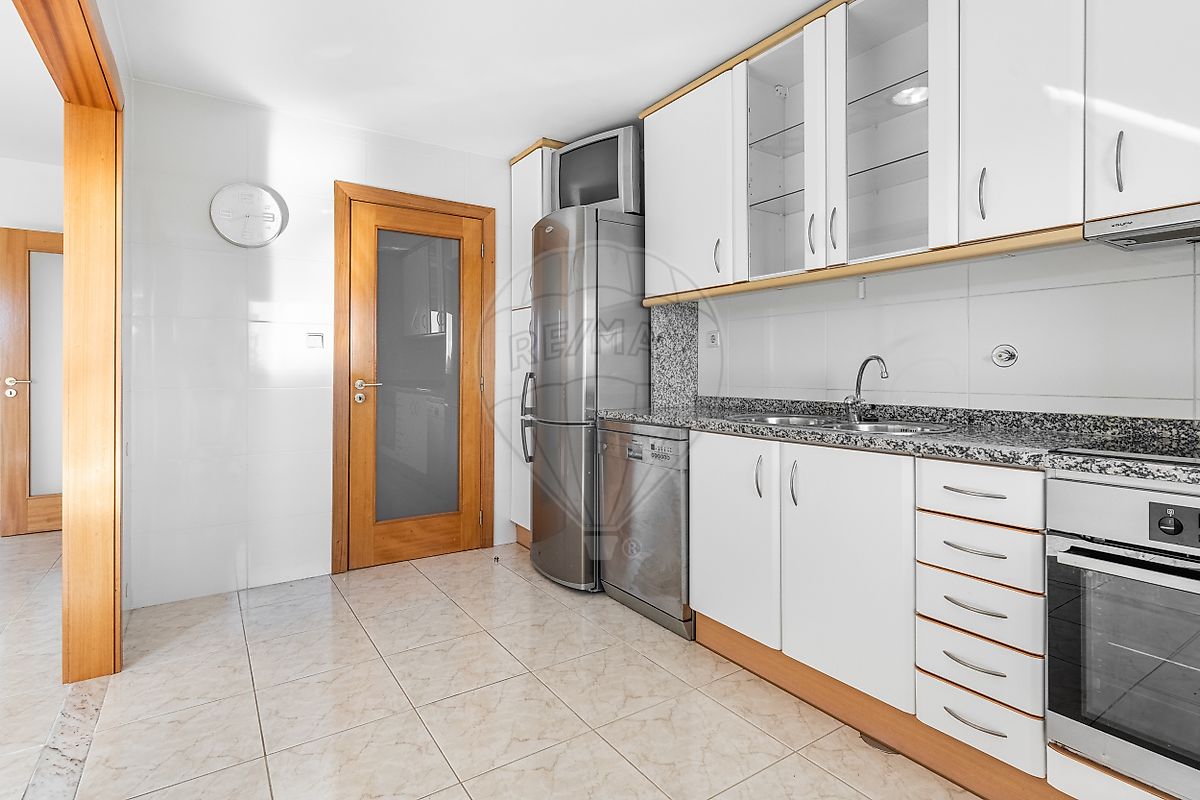 Apartamento T3 à venda em Vila Nova de Famalicão