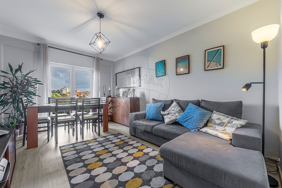 Apartamento T2 à venda em Loures