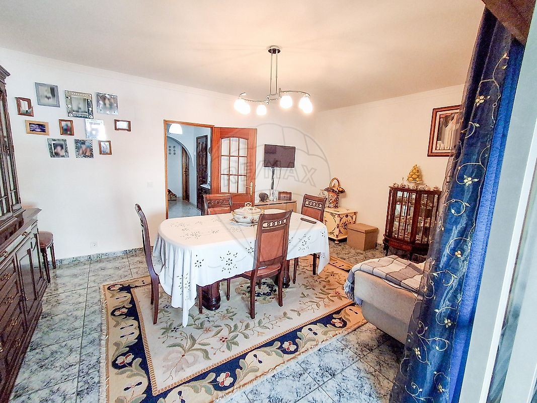 Apartamento T3 à venda em Loures