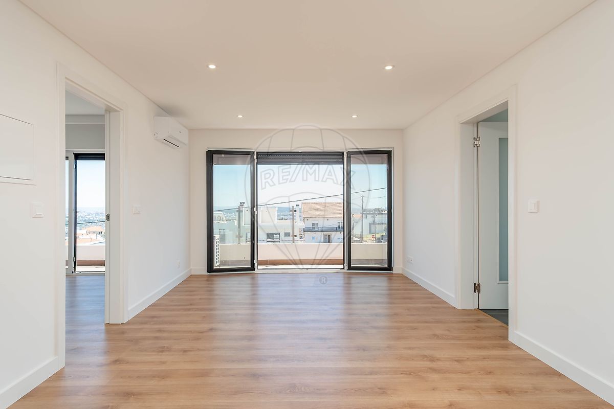 Apartamento T3 à venda em Odivelas