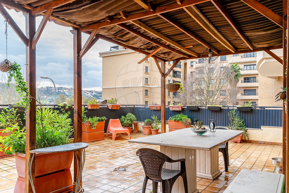 Apartamento T4 à venda em Santo António dos Cavaleiros e Frielas, Loures — foto 22