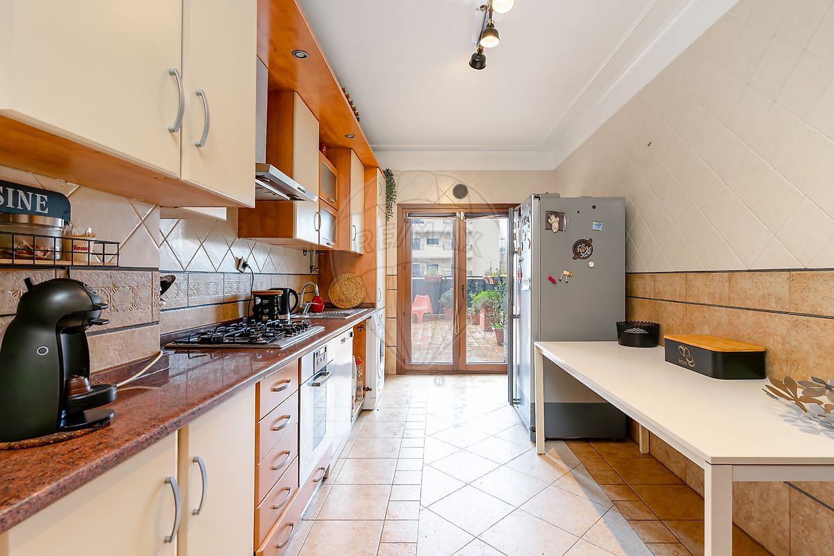 Apartamento T4 à venda em Santo António dos Cavaleiros e Frielas, Loures — foto 8