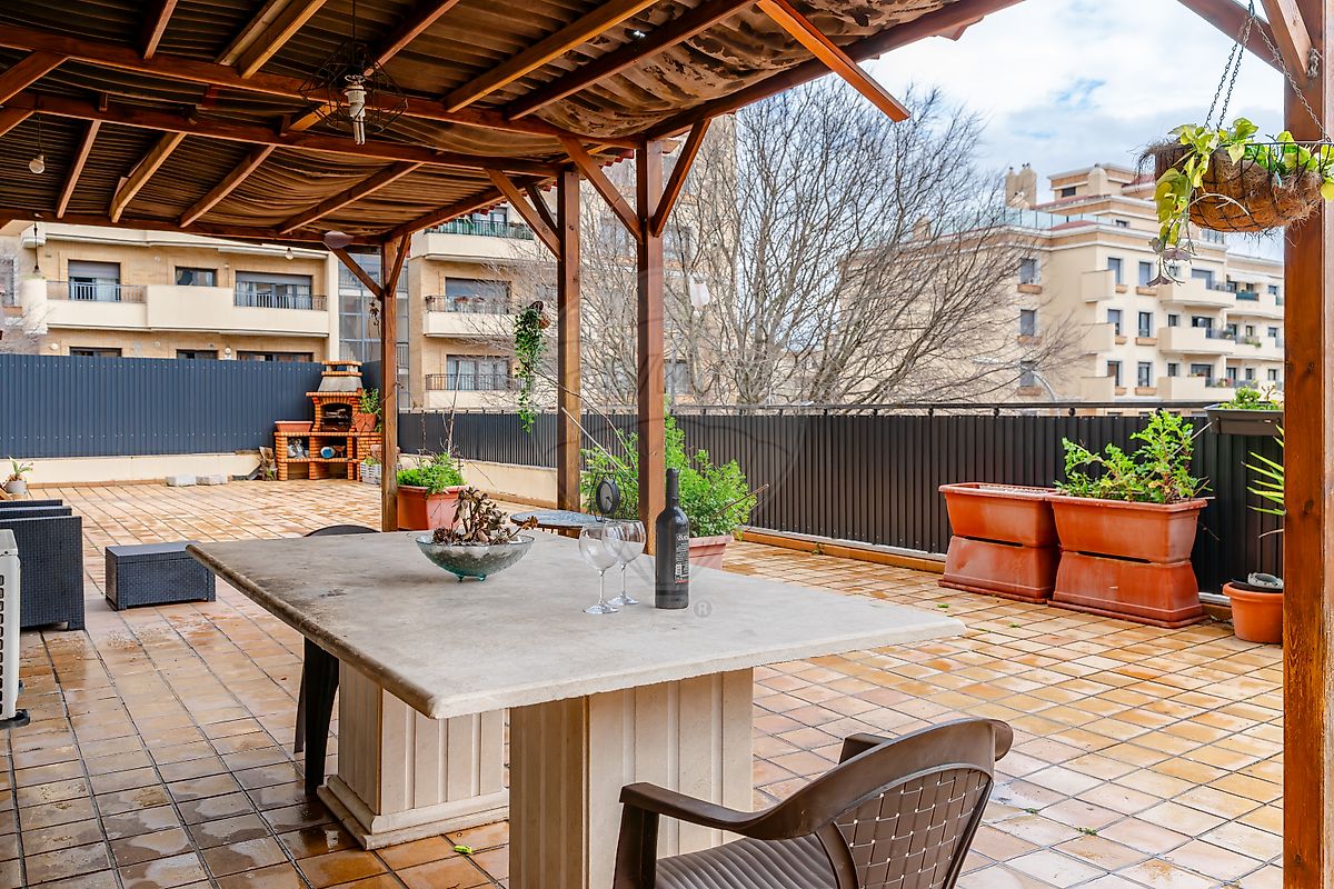 Apartamento T4 à venda em Loures
