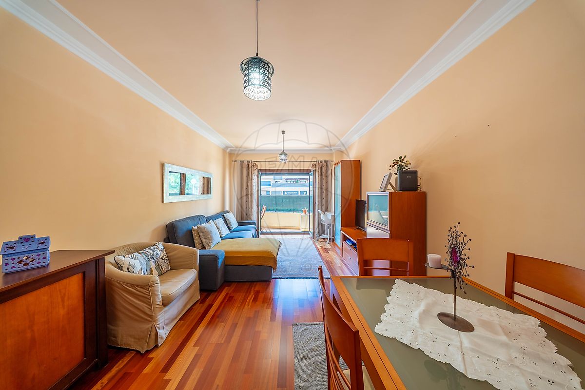Apartamento - Santo António dos Cavaleiros e Frielas, Loures, Lisboa