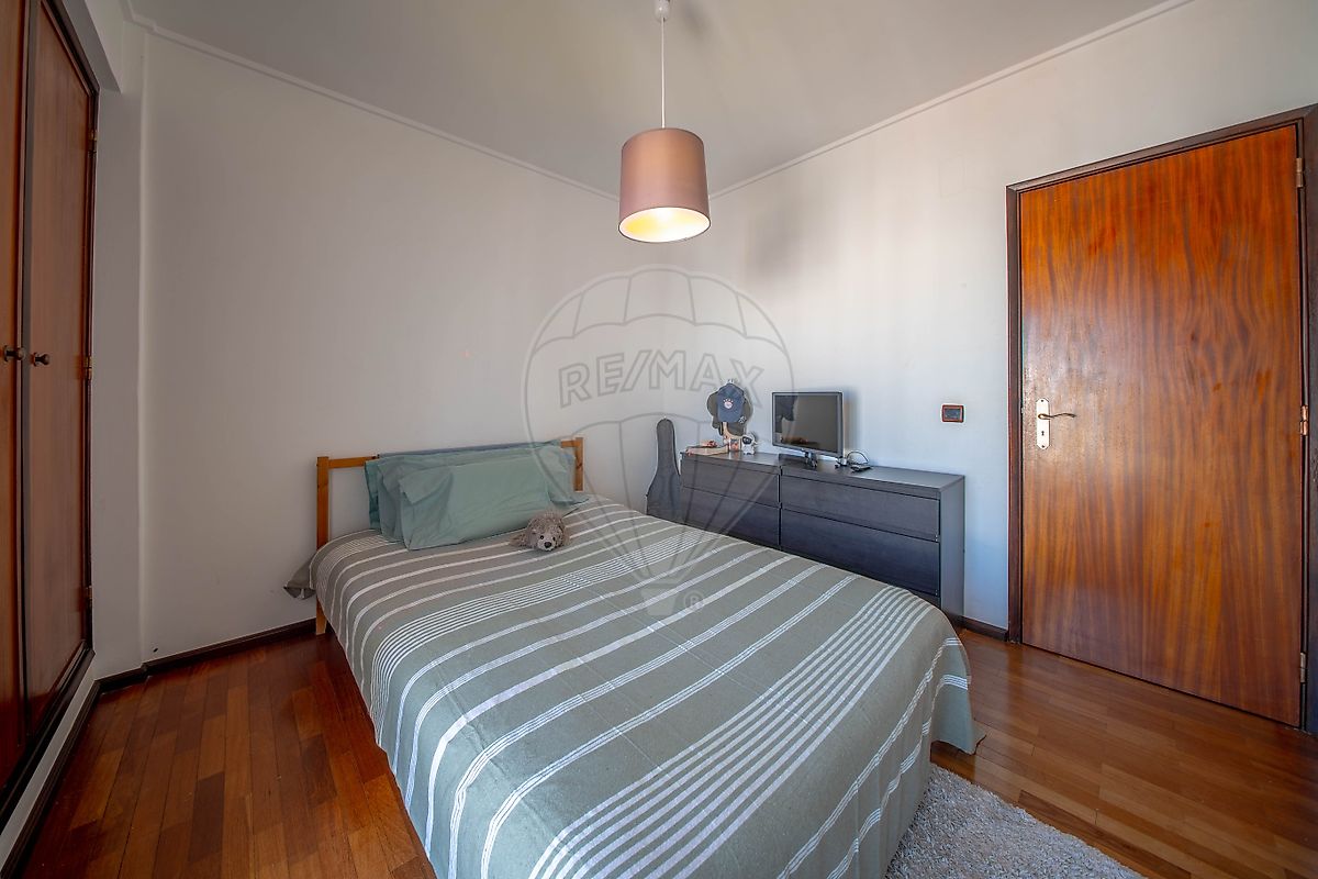 Apartamento T3 à venda em Santo António dos Cavaleiros e Frielas, Loures — foto 25