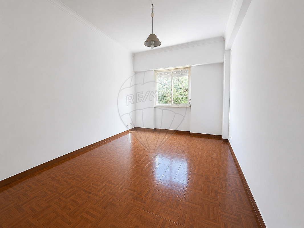 Apartamento T2 à venda em Loures