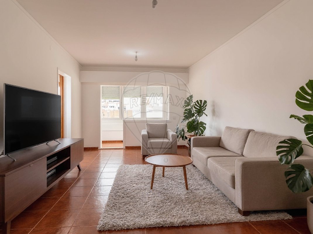 Apartamento T2 à venda em Loures