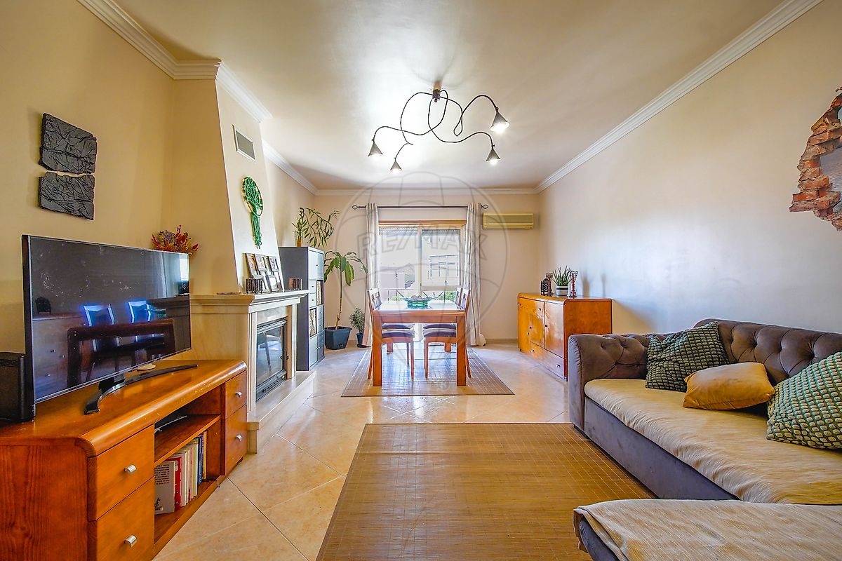Apartamento T2 à venda em Sintra