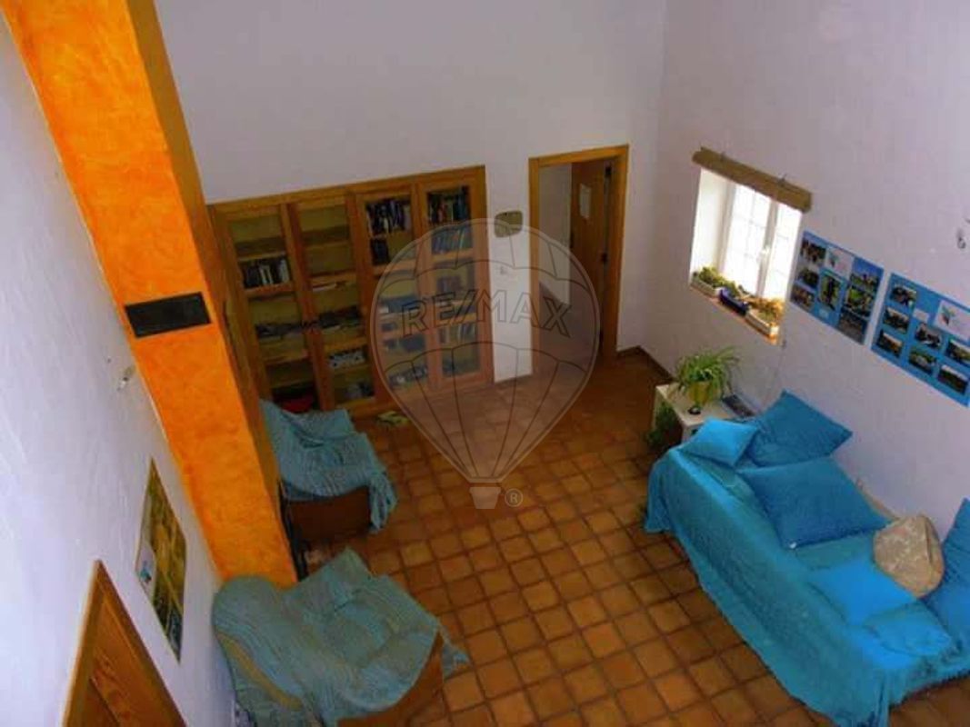 listing 126001015-24 picture-0