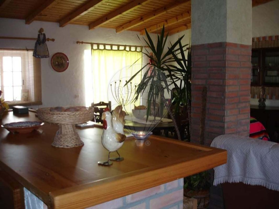 listing 126001015-24 picture-0