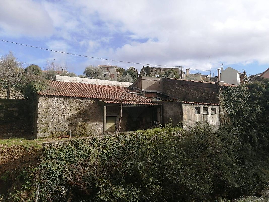 Moradia T0 à venda em Gouveia