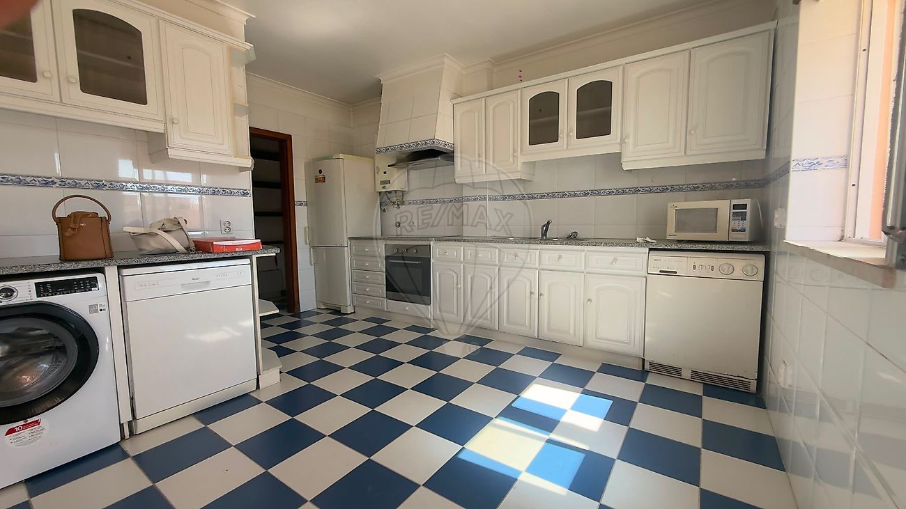 Apartamento T5 à venda em Santarém (Marvila), Santa Iria da Ribeira de Santarém, Santarém (São Salvador) e Santarém (São Nicolau), Santarém — foto 8