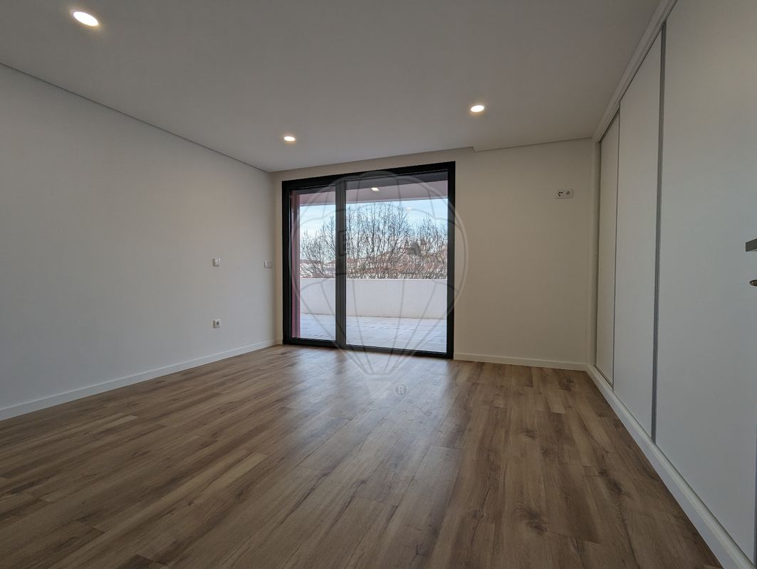 listing 126021134-17 picture-0