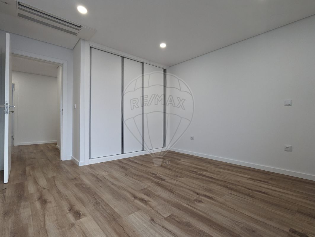 listing 126021134-17 picture-0