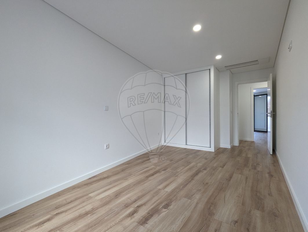listing 126021134-17 picture-0