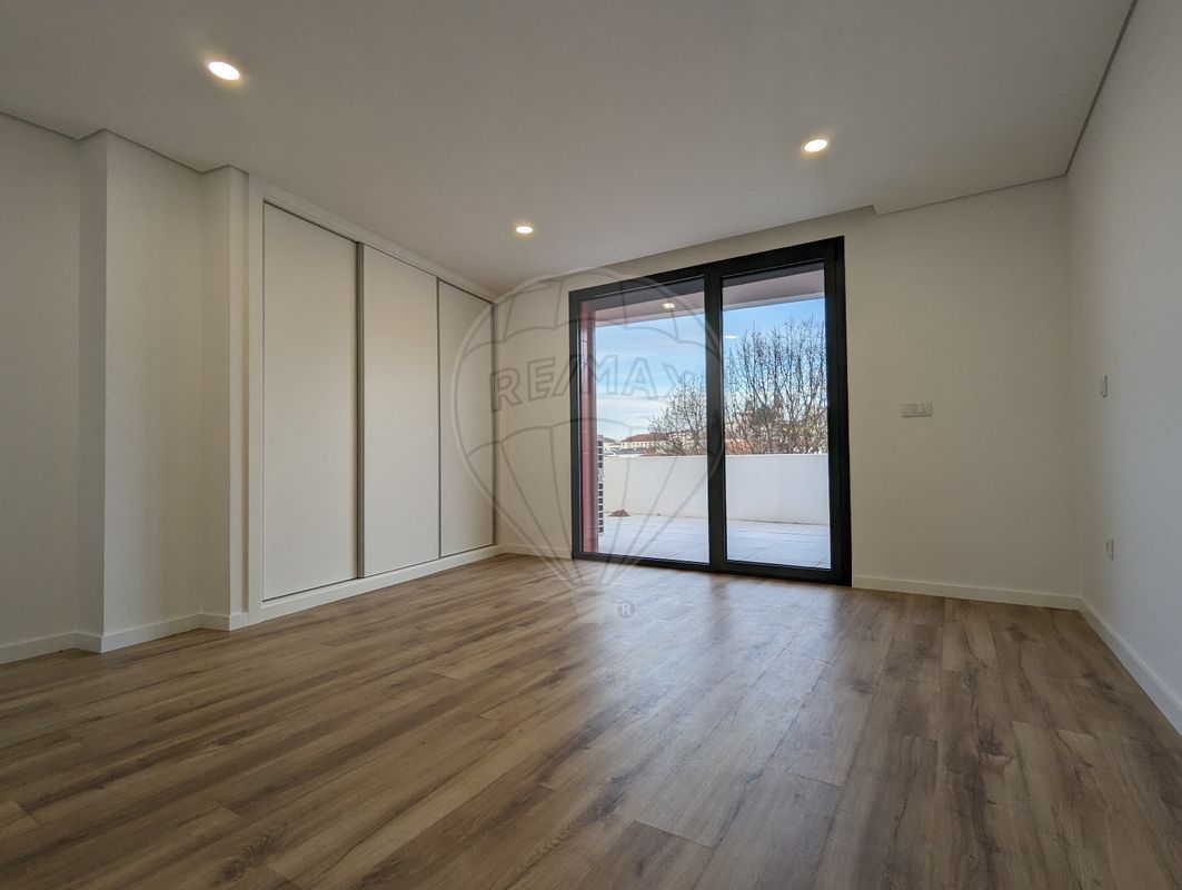 listing 126021134-17 picture-0