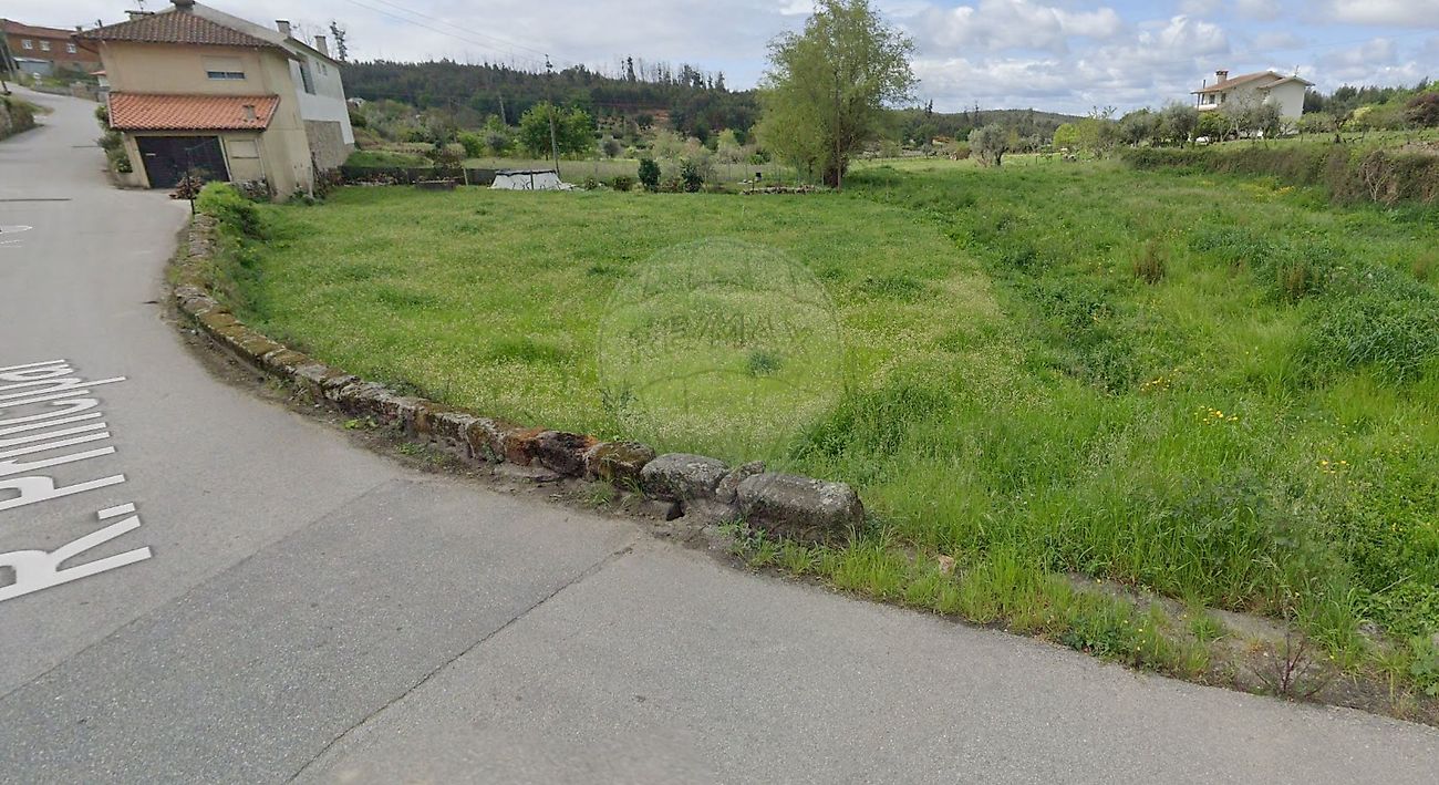 Terreno  à venda em Tondela