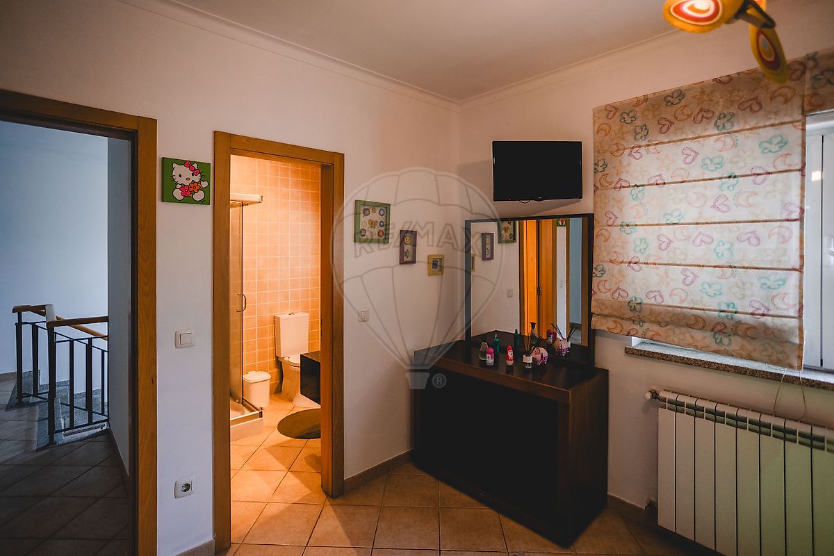listing 126021123-6 picture-0