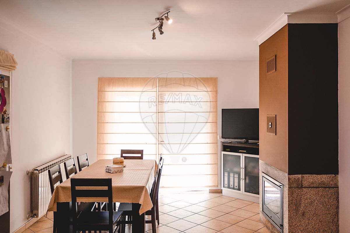 listing 126021123-6 picture-0