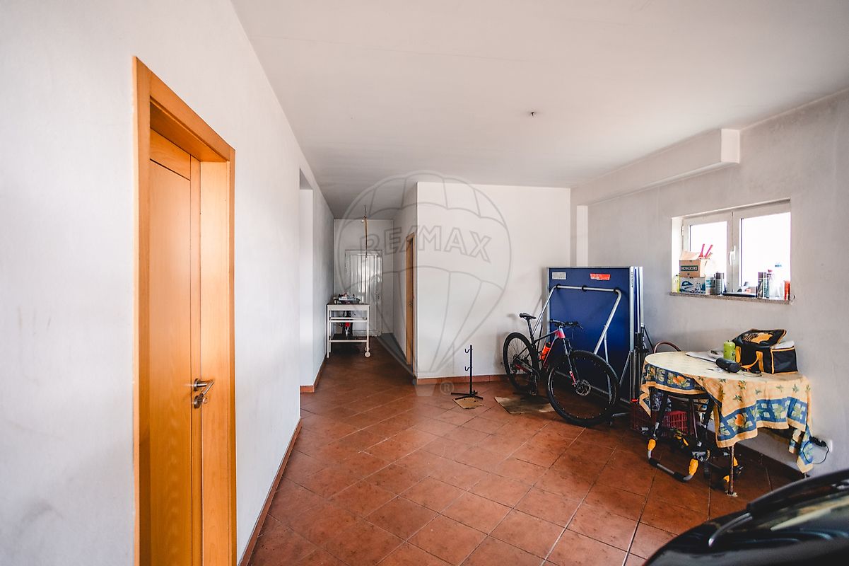 listing 126021123-6 picture-0