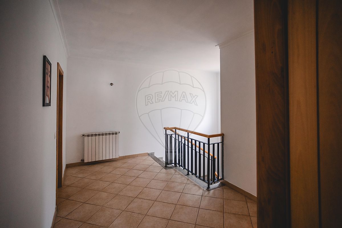 listing 126021123-6 picture-0