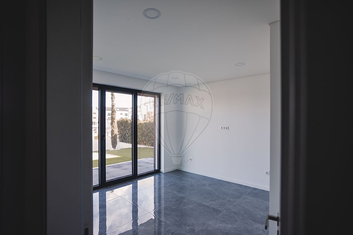 listing 126021123-7 picture-0