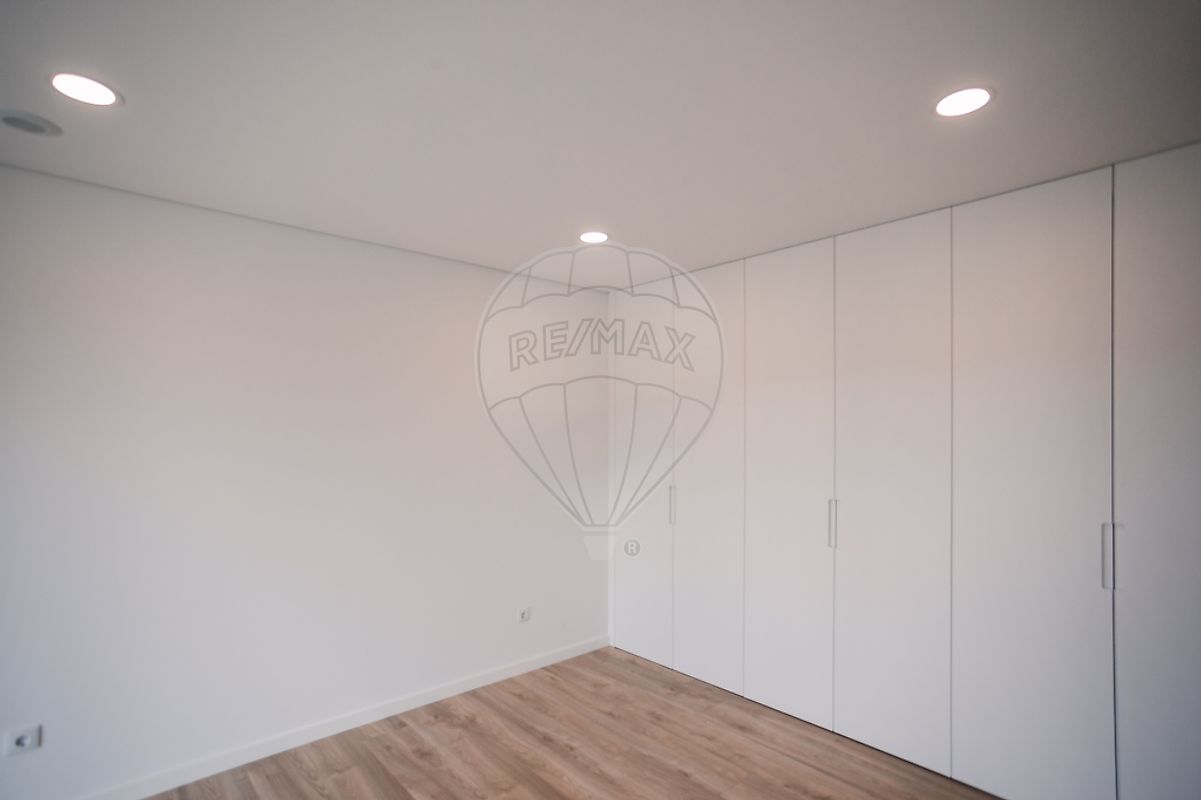 listing 126021123-7 picture-0